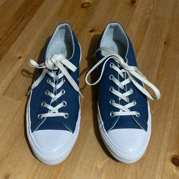 Converse Chuck Taylor All Star Canvas Size 7 - Picture 1 of 10